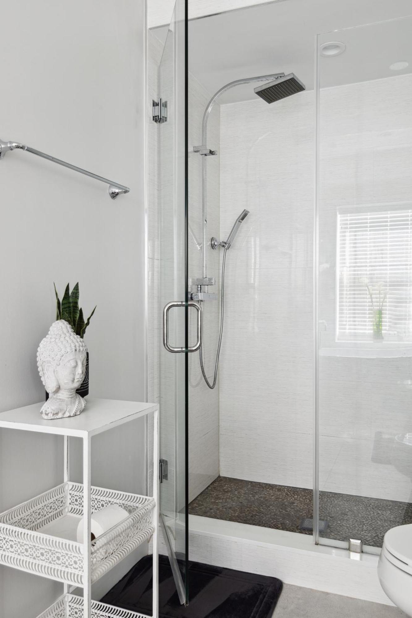 Luxury 4br 7 Mins To Us Capital, Rooftop Deck, In Free Parking *